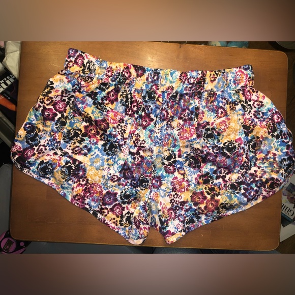 harmony & havoc floral shorts M - Picture 3 of 3